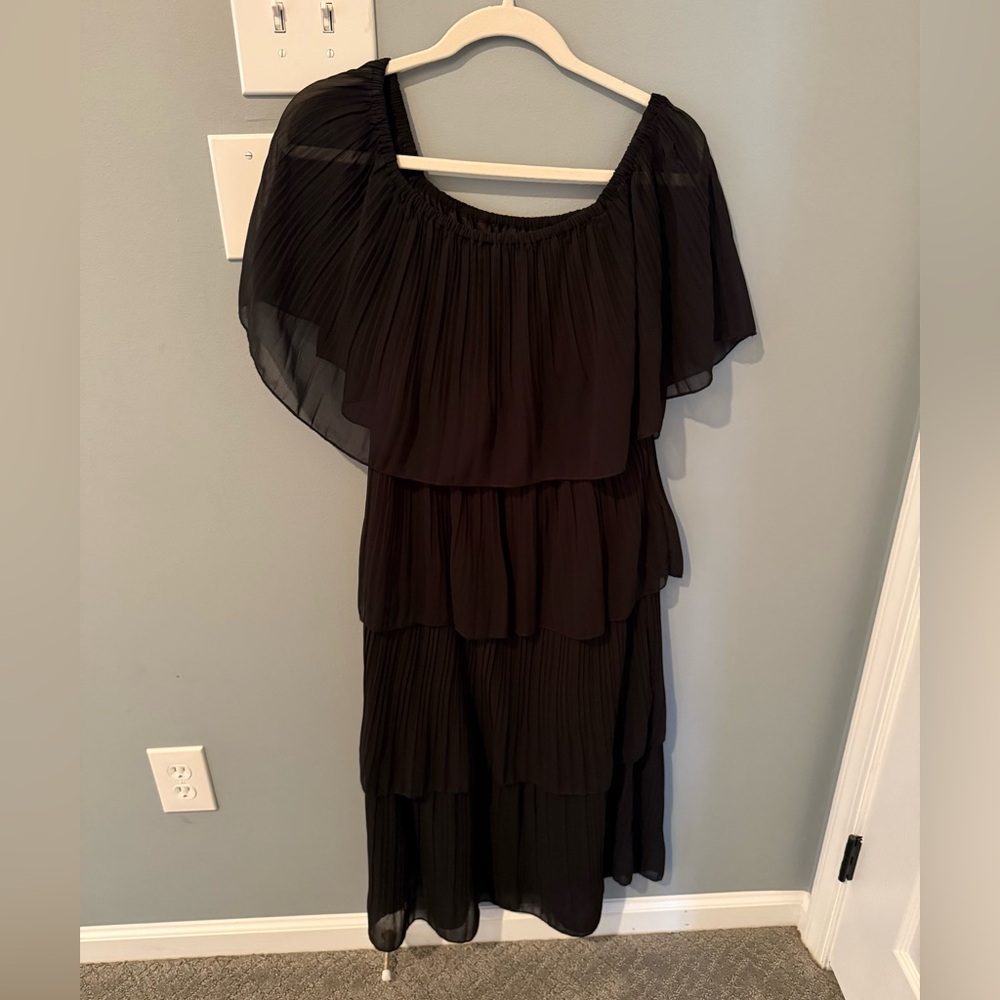 Black midi dress size L